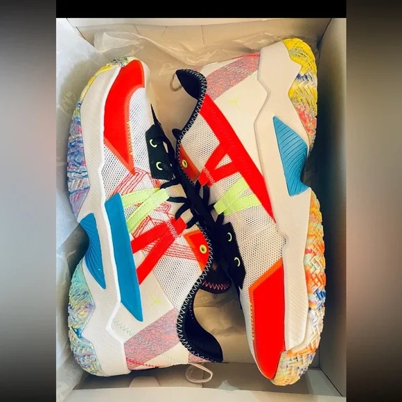 New in box Mens Nike Jordan One Take II White ghost green Infrared 23 - Picture 4 of 12